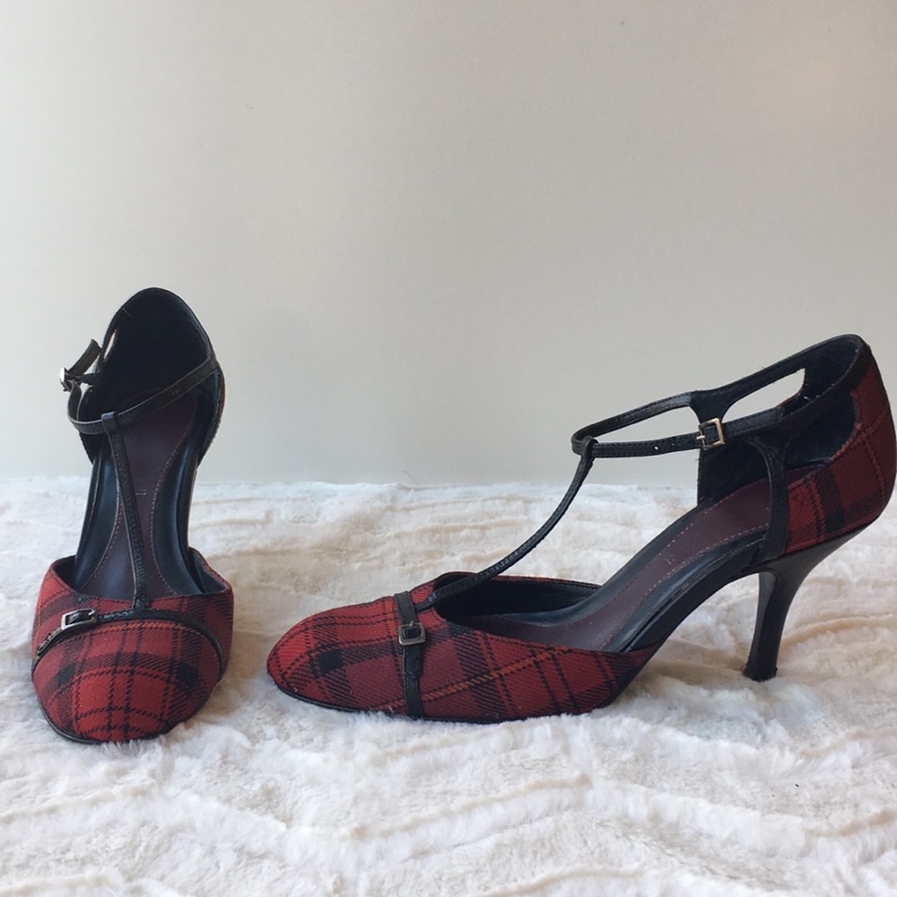 Enzo Angiolini Women Heel - size 6/7